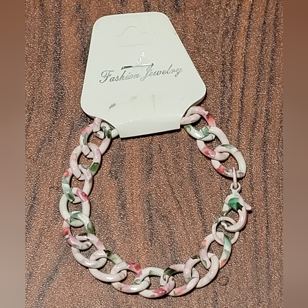 Chain link bracelet